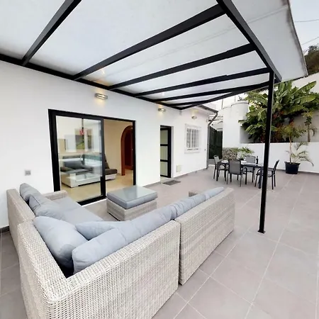 Ferienhaus Relax House With Private Pool - Barbacue - Wifi *
